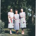 1945-Robert-Rhombs-WithAnnaJeanneMotherNivelle-Glons-Belgium-026-colorized.jpg