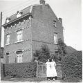 1945-Robert-Rhombs-WithAnnaJeanneNivelle-Glons-Belgium-008.jpg