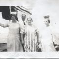 1915?-Marian-Loy-WithMotherAndBrothers-South-Dakota.jpg